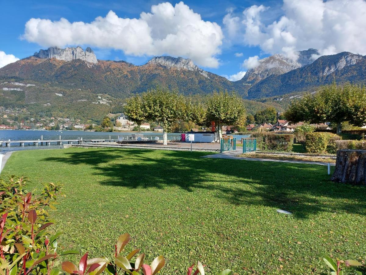 Studio Les Pieds Dans L'Eau Au Bord Du Lac D'Annecy Duingt Eksteriør bilde
