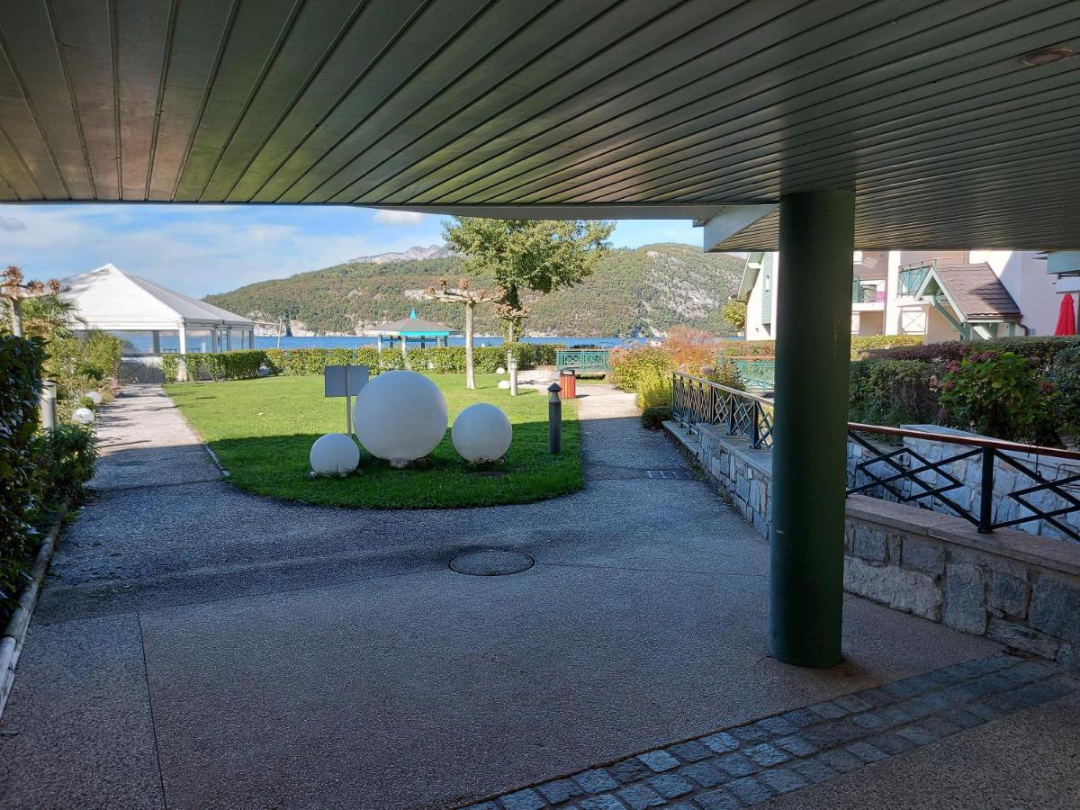 Studio Les Pieds Dans L'Eau Au Bord Du Lac D'Annecy Duingt Eksteriør bilde