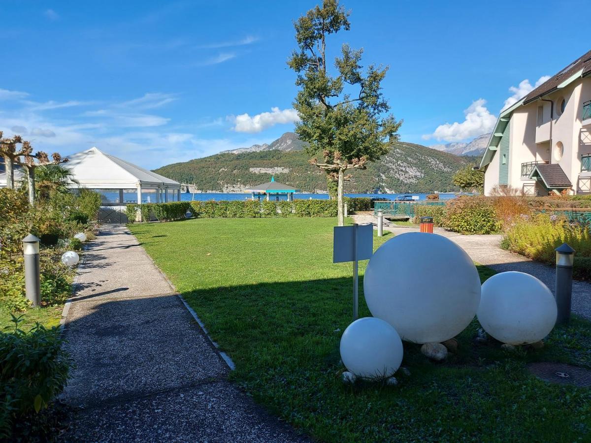 Studio Les Pieds Dans L'Eau Au Bord Du Lac D'Annecy Duingt Eksteriør bilde